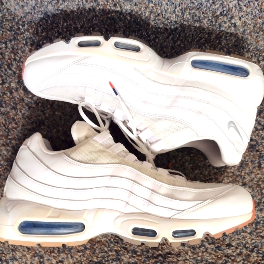 Nike Air Max 95 USA 2018 White Metallic Silver Photo Blue AQ7981-100 (Men's 11)